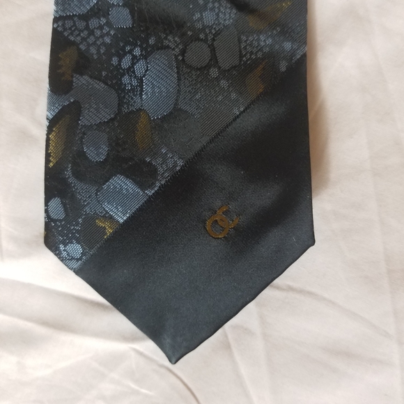 Oleg Cassini Other - Oleg Cassini Polyester Mens Tie Blue Rust Black